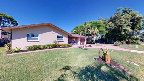 Arroyal Heights, 27514 Playa Del Rey Ln, Bonita Springs, Florida 34135, image 3