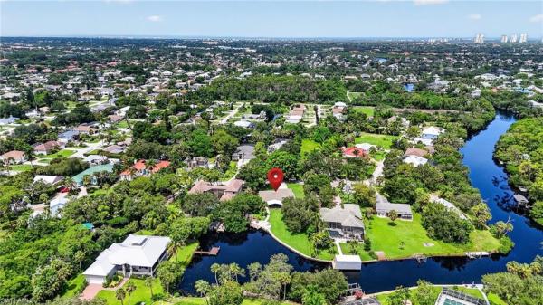 Heitmans, 27278 Tennessee St, Bonita Springs, Florida 34135, image 2