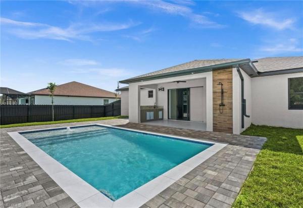 Cape Coral Residential, 2519 18th Pl, Cape Coral, Florida 33993, image 2