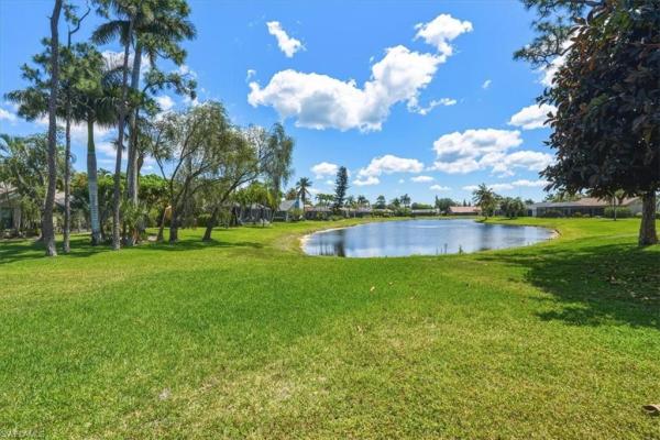 Vanderbilt Lakes, 3852 Essex Pl, Bonita Springs, Florida 34134, image 3