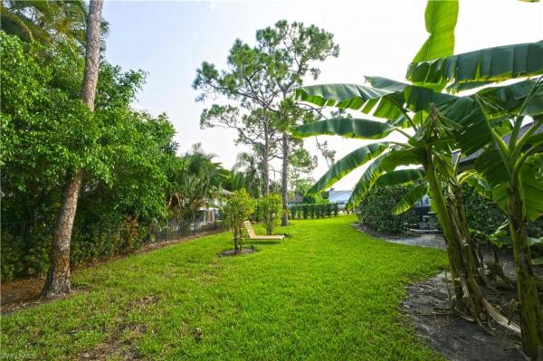 1902 Princess Ct, Naples, Florida 34110, image 1