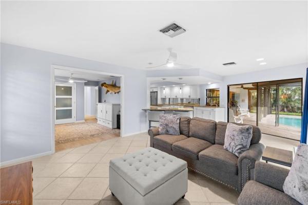 Palm River Estates, 433 Golfview, Naples, Florida 34114, image 2
