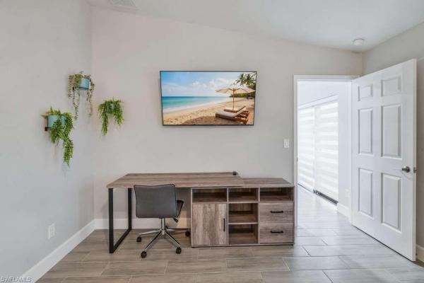 Cape Coral Residential, 3911 40th Ln, Cape Coral, Florida 33993, image 2