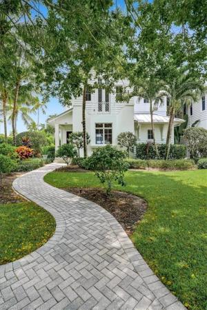 Olde Naples, 1011 S 6th St, Naples, Florida 34102, image 1