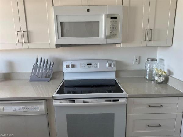 1900 Alamanda Dr #303, Naples, Florida 34102, image 1