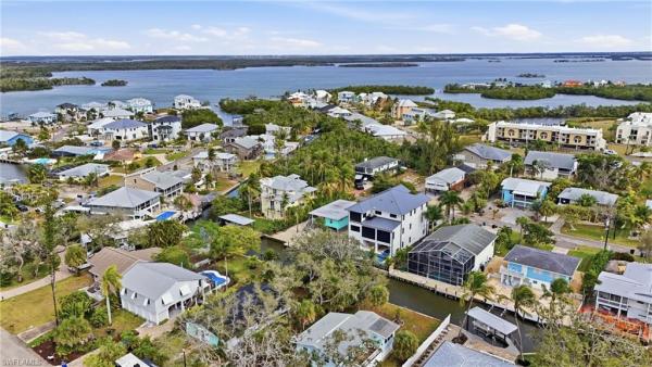 McPhie Park, 270 Dundee Rd, Fort Myers Beach, Florida 33931, image 2