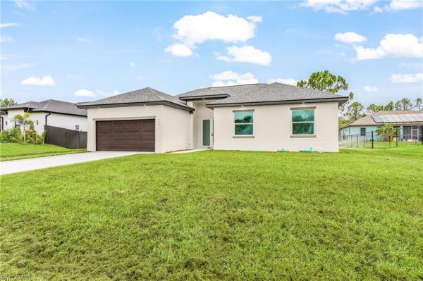 Lehigh Acres, 748 E Chestnut St, Lehigh Acres, Florida 33974, image 2