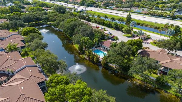 300 Diamond Cir #308, Naples, Florida 34110, image 2