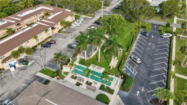 631 S 12th Ave, Naples, Florida 34102, image 1