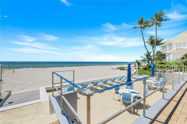 La Tour Rivage, 1851 Gulf Shore Blvd. N. #15, Naples, Florida 34102, image 1