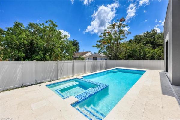 Trail Terrace, 1297 Trail Terrace Dr, Naples, Florida 34103, image 2