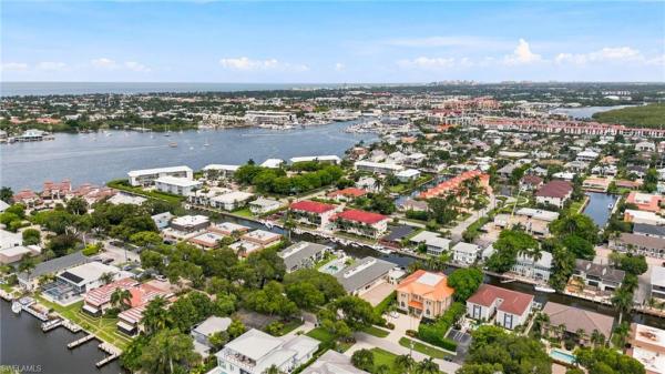 1417 Chesapeake Ave #106, Naples, Florida 34102, image 2