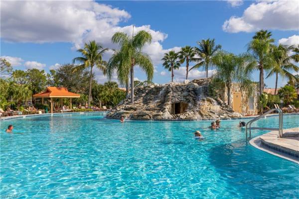 2055 Cascades Dr #6, Naples, Florida 34112, image 3