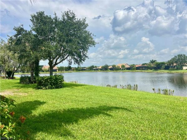 6437 Liberty St, Naples, Florida 34142, image 2