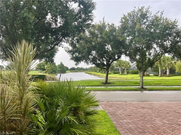 6437 Liberty St, Naples, Florida 34142, image 1