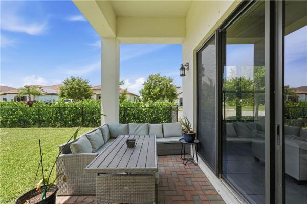 5071 Monza Ct, Naples, Florida 34142, image 1