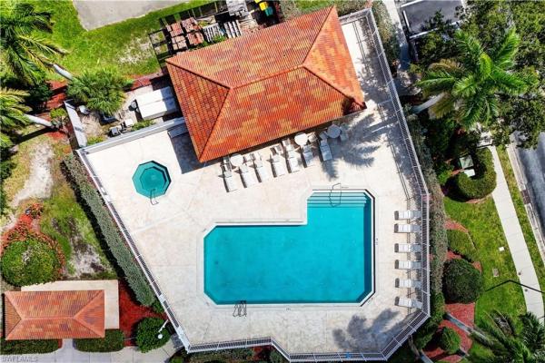 Pinehurst At Stratford Place, 904 Hampton Cir #94, Naples, Florida 34105, image 1