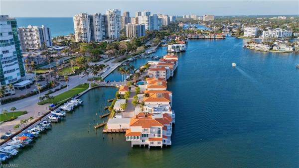 Venetian Villas At Park Shore, 4000 N Gulf Shore Blvd #1400, Naples, Florida 34103, image 1