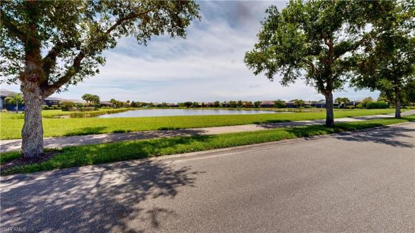 6321 Liberty St, Naples, Florida 34142, image 2