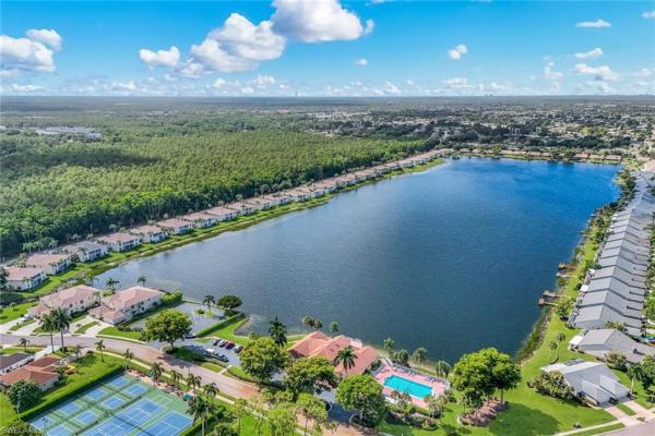 2390 Piccadilly Circus #202, Naples, Florida 34112, image 3