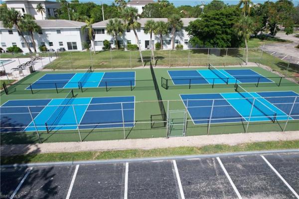 1 W High Point Cir #303, Naples, Florida 34103, image 1