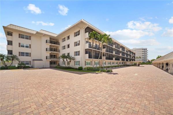3200 N Gulf Shore Blvd #107, Naples, Florida 34103, image 1