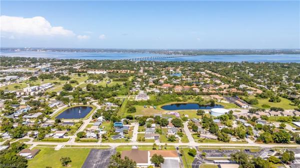 Cushman Manor, 4220 Deleon St, Fort Myers, Florida 33901, image 3
