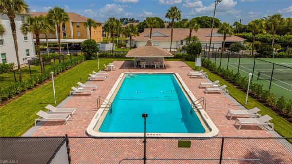9600 Victoria Ln #108, Naples, Florida 34109, image 3