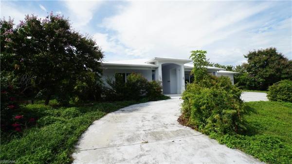 Cape Coral Residential, 1629 27th St, Cape Coral, Florida 33909, image 2