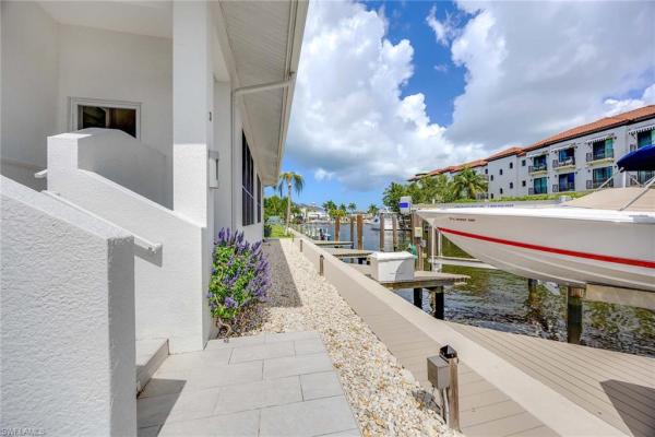 1395 Curlew Ave #4-3, Naples, Florida 34102, image 3