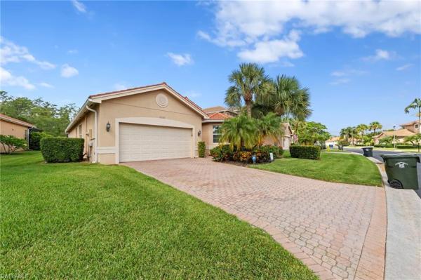 Botanica Lakes, 10308 Longleaf Pine Ct, Fort Myers, Florida 33913, image 1
