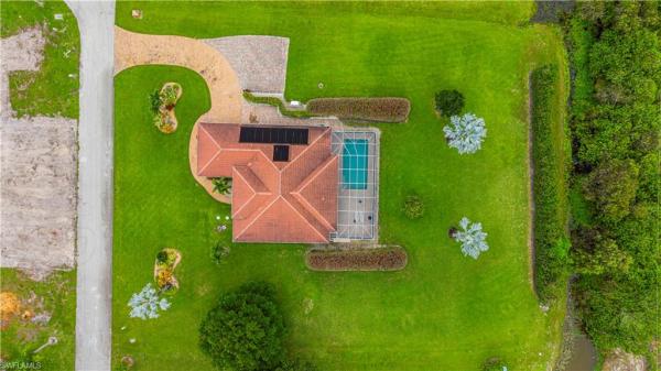 Bell Villa, 12288 Casals Ln, Bonita Springs, Florida 34135, image 2