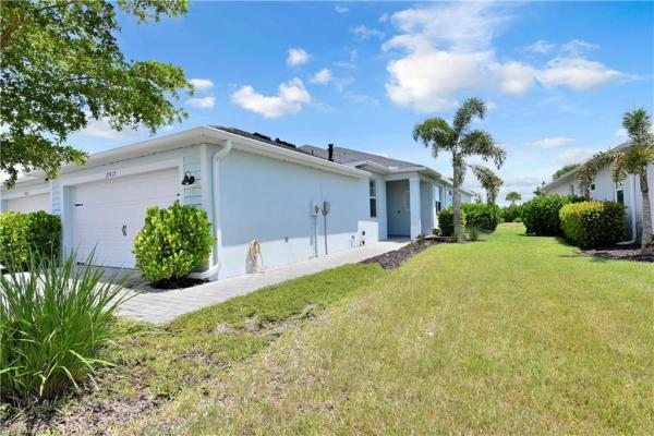 17817 Woodland Ct, Punta Gorda, Florida 33982, image 2