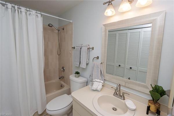 10805 Queen Anne Ln #203, Naples, Florida 34109, image 3