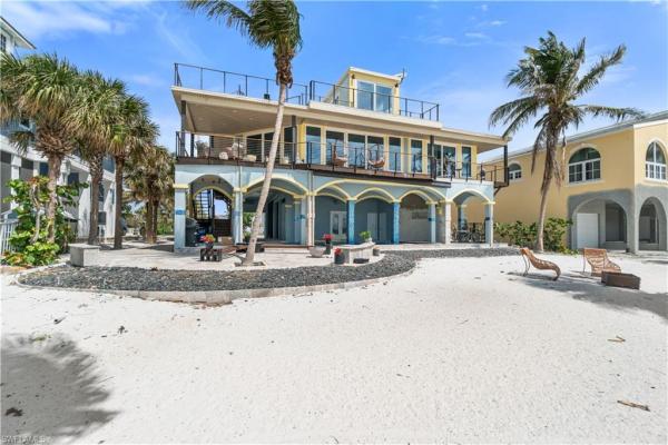 Grand Ole Man, 8124 Estero Blvd, Fort Myers Beach, Florida 33931, image 3