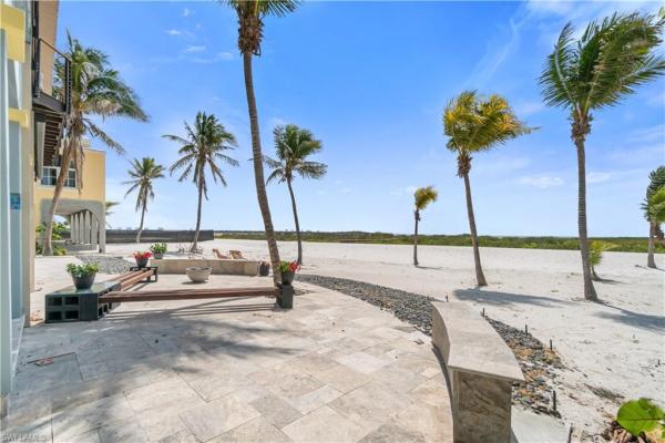 Grand Ole Man, 8124 Estero Blvd, Fort Myers Beach, Florida 33931, image 2