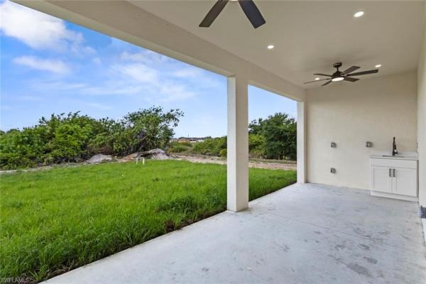 Lehigh Acres, 4221 SW 18th St, Lehigh Acres, Florida 33976, image 1