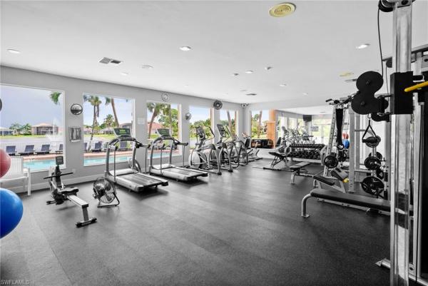 Silverlakes, 11227 Lakeland Cir, Fort Myers, Florida 33913, image 3