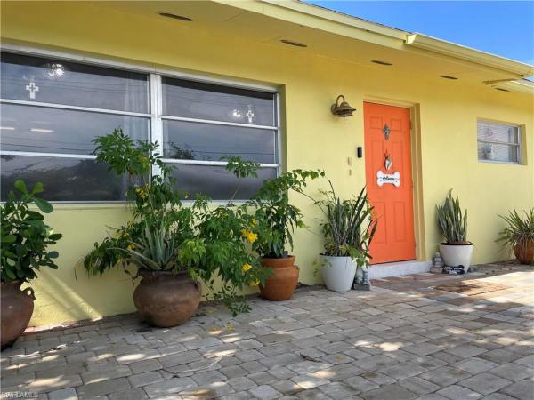Gordon River Homes, 1381 N 13th Ave, Naples, Florida 34102, image 2
