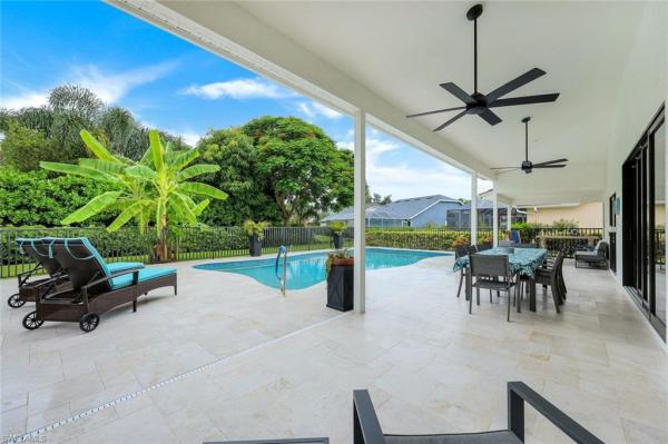 Berkshire Lakes, 335 Lambton Ln, Naples, Florida 34104, image 2