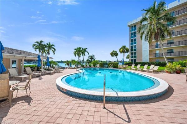 Venetian Cove Club At Park Shore, 3500 N Gulf Shore Blvd #104, Naples, Florida 34103, image 1