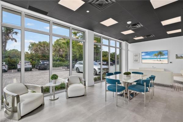 1165 S 8th St ##202, Naples, Florida 34102, image 1