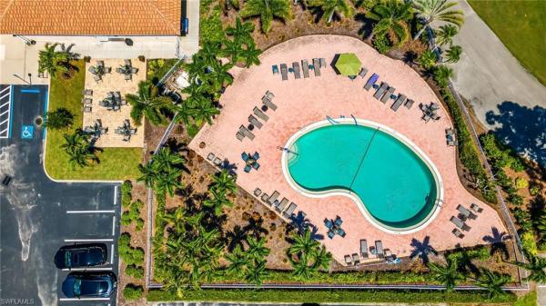 Spanish Wells Golf & Country Club, 9908 White Sands Pl, Bonita Springs, Florida 34135, image 3