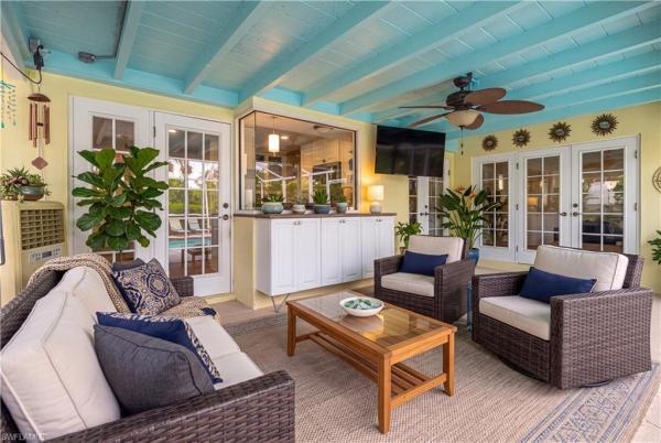 Tanglewood, 1352 Oaklawn Ct, Fort Myers, Florida 33919, image 3