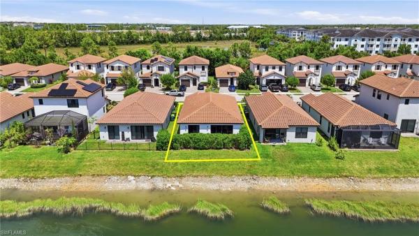 Fronterra, 8932 Madrid Cir, Naples, Florida 34104, image 3