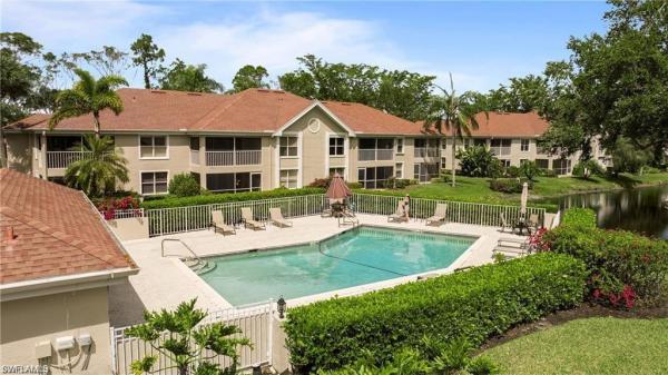 9852 Luna Cir #B203, Naples, Florida 34109, image 1