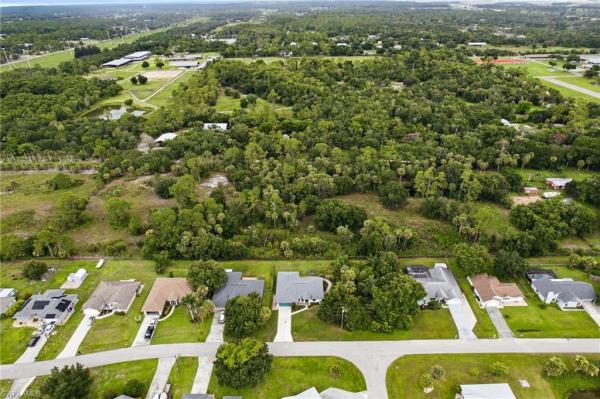 Timberbend, 11365 Rabun Gap Dr, North Fort Myers, Florida 33917, image 2