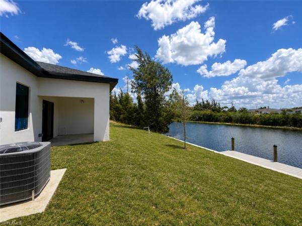 Cape Coral, 2545 22nd Pl, Cape Coral, Florida 33993, image 3