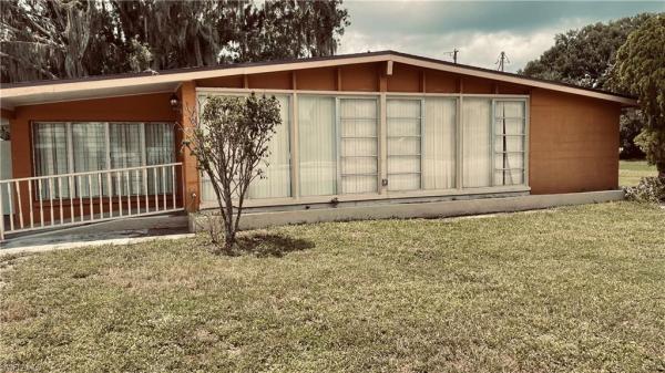 716 W Leeland Heights Blvd, Lehigh Acres, Florida 33936, image 1