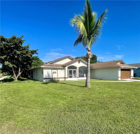 Varsity Lakes, 1501 Senior Ct, Lehigh Acres, Florida 33971, image 1